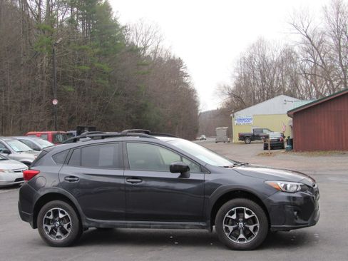 Used 2018 Subaru Crosstrek 2.0i Premium image 9