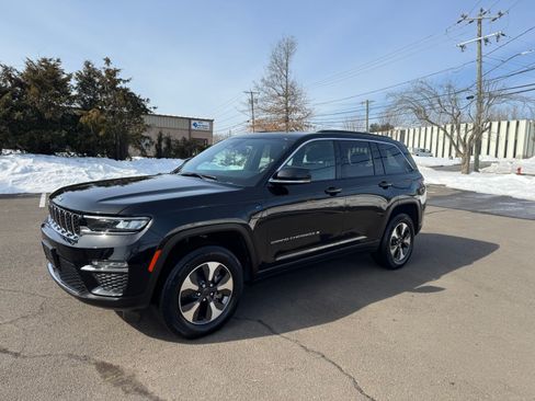 Used 2024 Jeep Grand Cherokee Limited 4xe image 1