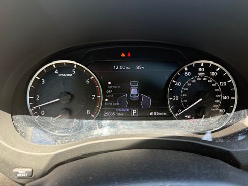 Used 2023 INFINITI QX50 AWD Luxe image 10