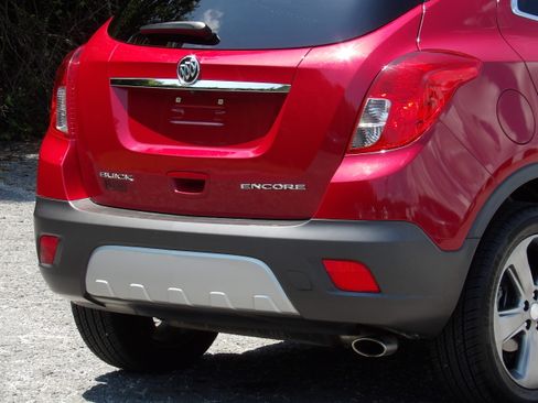 Used 2014 Buick Encore FWD Leather image 10