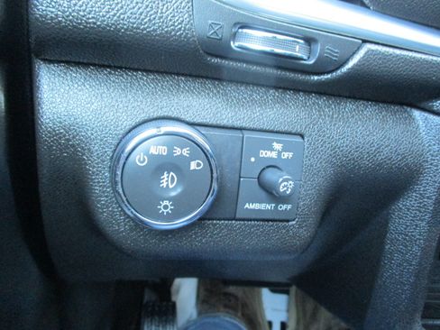 Used 2013 Chevrolet Traverse LT image 52