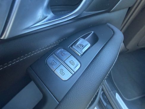Used 2022 BMW X7 xDrive40i AWD/4WD image 29