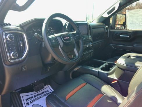 Used 2022 GMC Sierra 2500 AT4 image 69