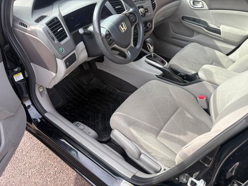 Used 2012 Honda Civic LX image 9