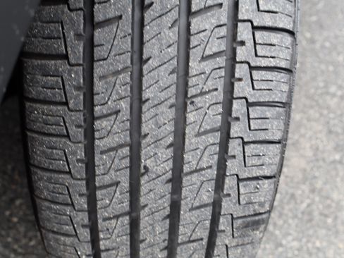 Used 2019 Ford Escape Titanium image 40