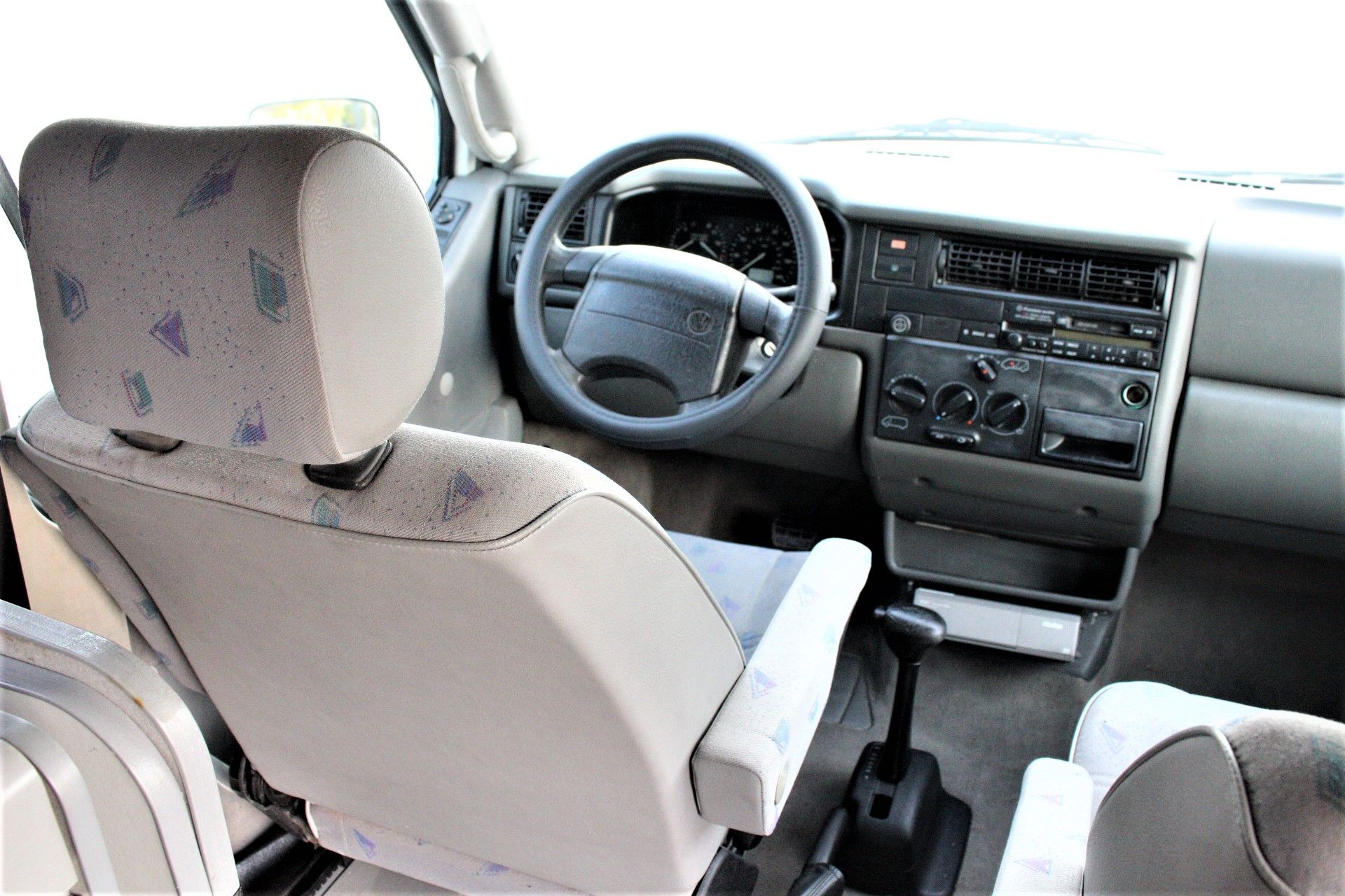 Used 1997 Volkswagen Eurovan Camper FWD image 17