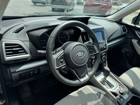 Used 2019 Subaru Forester Premium AWD/4WD image 8