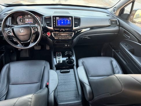 Used 2020 Honda Ridgeline AWD RTL-E image 16