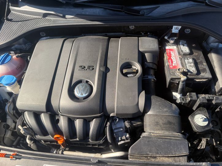 Used 2013 Volkswagen Passat 2.5 S FWD image 7