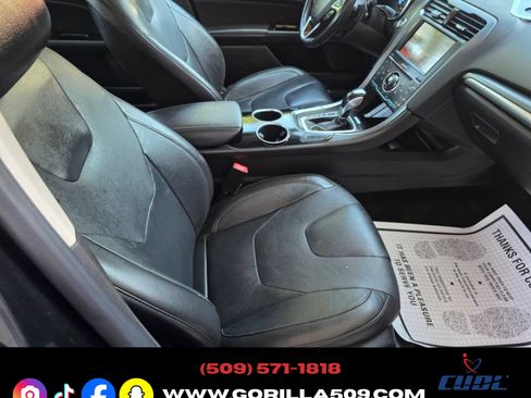 Used 2013 Ford Fusion Titanium AWD image 20