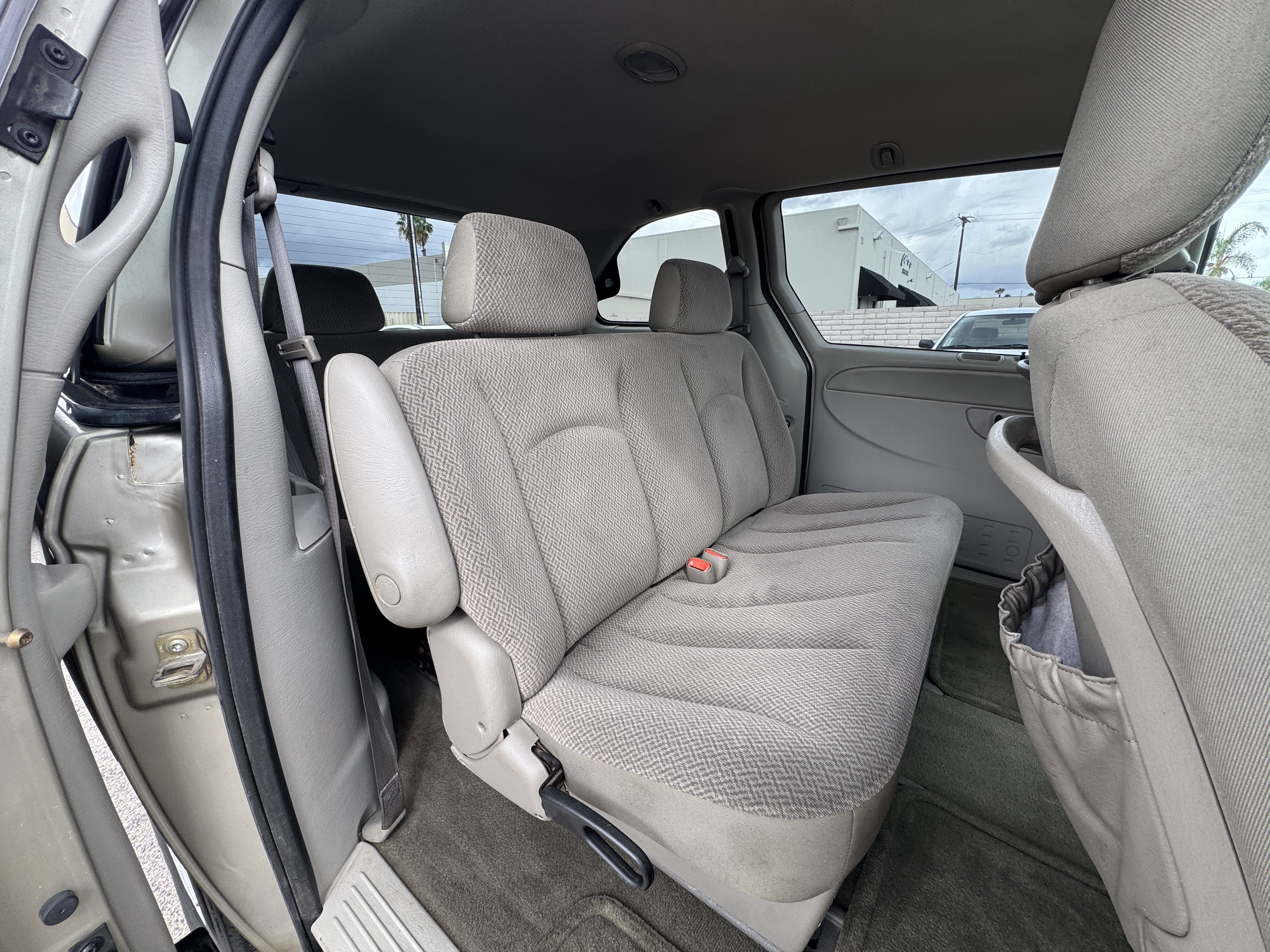 Used 2006 Chrysler Town & Country UNAVAIL FWD image 20