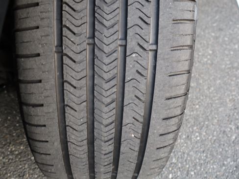 Used 2018 BMW 540i xDrive image 36