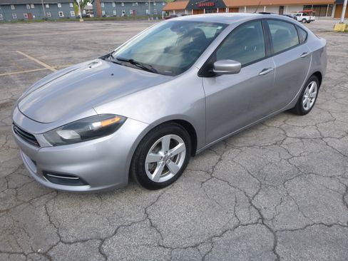 Used 2016 Dodge Dart SXT FWD image 2