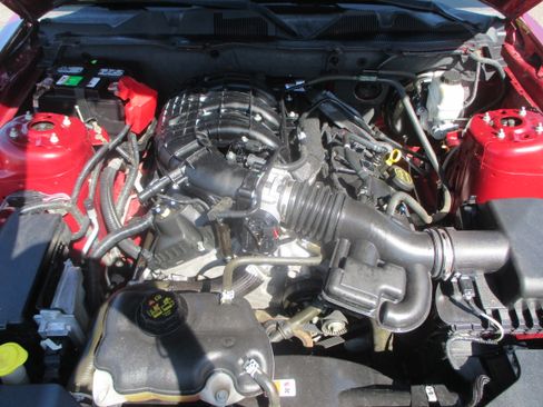 Used 2014 Ford Mustang image 14