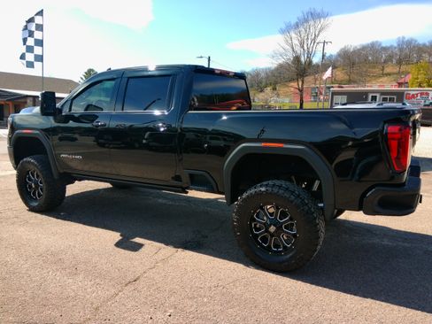 Used 2022 GMC Sierra 2500 AT4 image 8