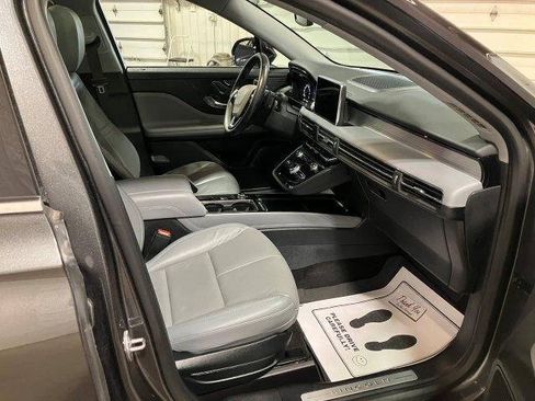 Used 2020 Lincoln Corsair image 25