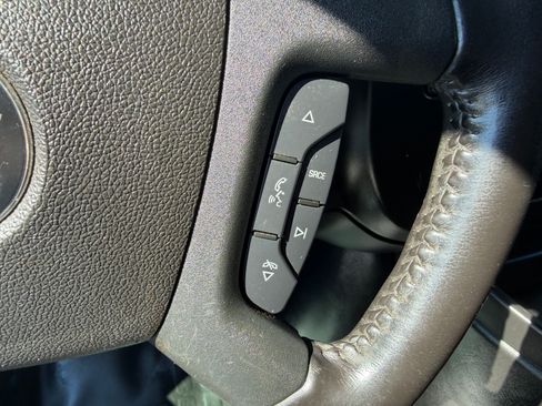 Used 2020 Chevrolet Express 3500 image 12