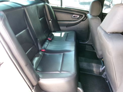 Used 2018 Ford Taurus Police Interceptor AWD image 6
