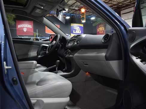 Used 2012 Toyota RAV4 Limited image 21