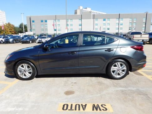 Used 2020 Hyundai Elantra SEL image 5
