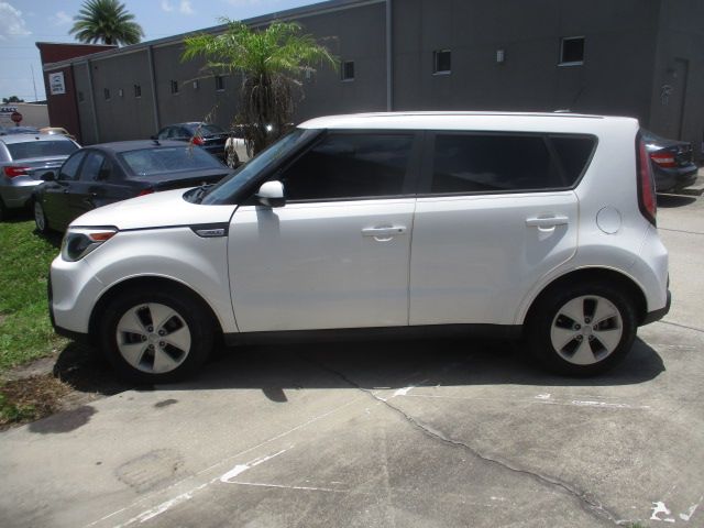 Used 2016 Kia Soul UNAVAIL FWD image 1
