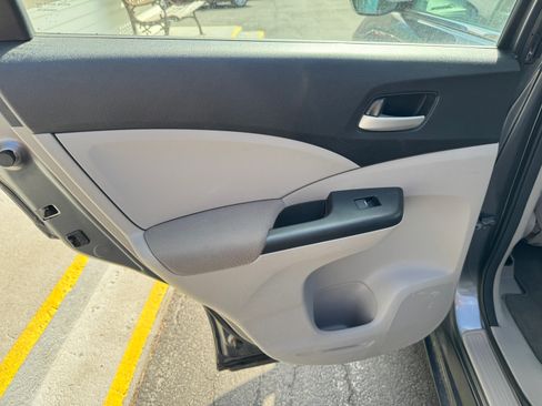 Used 2013 Honda CR-V LX image 10
