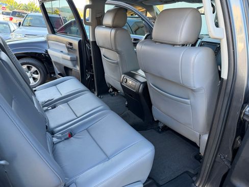 Used 2017 Toyota Sequoia SR5 image 20