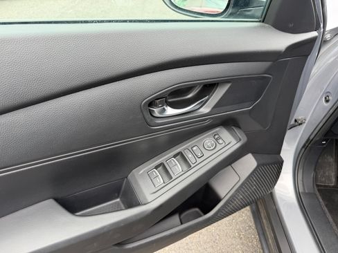 Used 2023 Honda Accord LX image 3