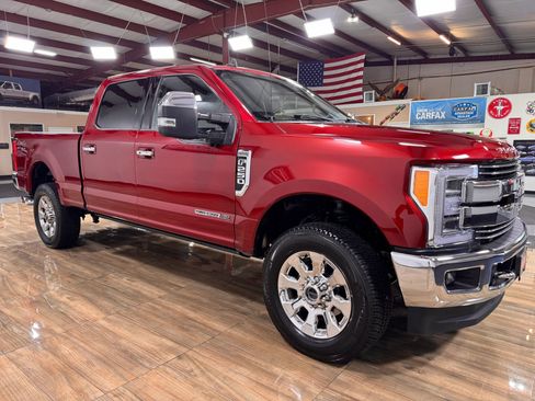 Used 2019 Ford F250 Lariat image 2