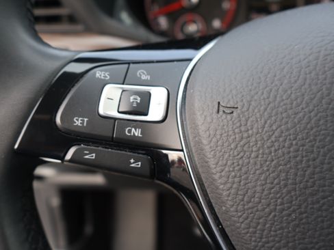 Used 2022 Volkswagen Passat Limited Edition image 24