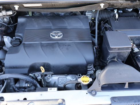 Used 2016 Toyota Sienna XLE Premium image 31