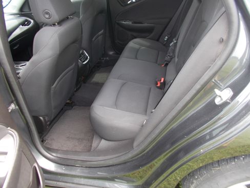 Used 2016 Chevrolet Malibu LT FWD image 9