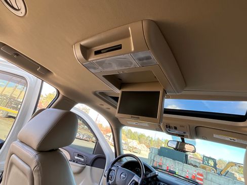 Used 2012 GMC Yukon Denali image 19