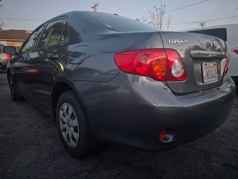 Used 2010 Toyota Corolla LE image 5