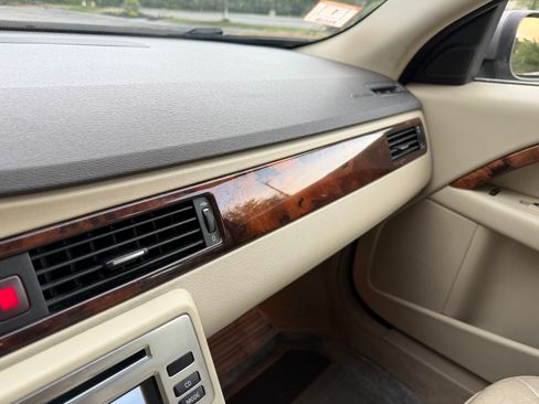 Used 2009 Volvo V70 UNAVAIL FWD image 52