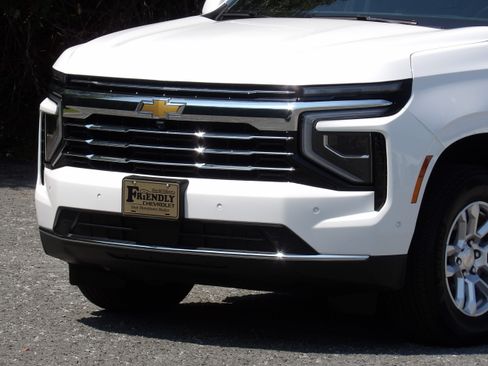 Used 2025 Chevrolet Tahoe 4WD LT image 8