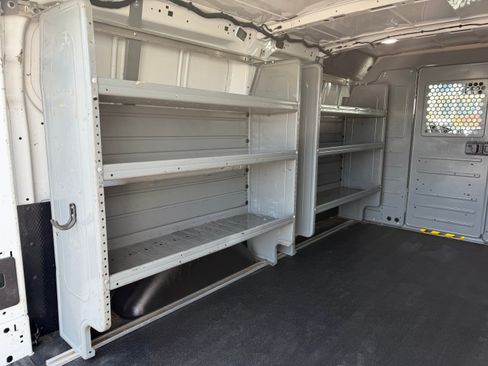 Used 2018 Ford Transit 150 image 8