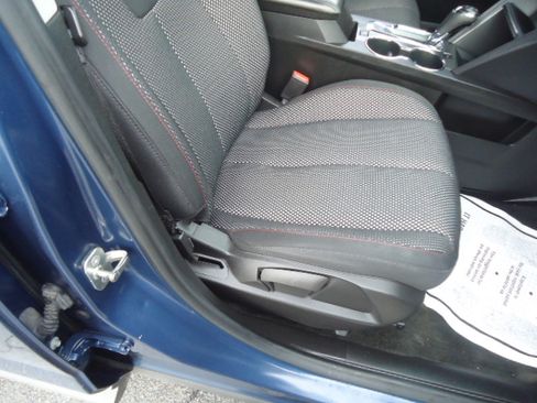 Used 2017 Chevrolet Equinox LT image 13