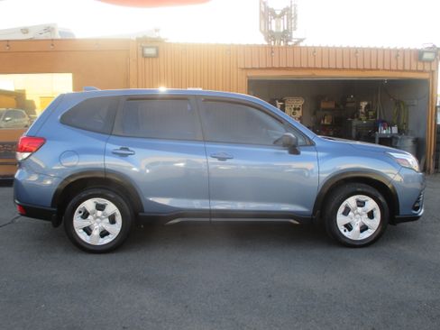 Used 2022 Subaru Forester image 1