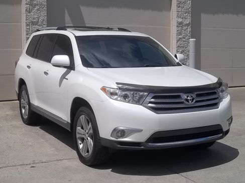 Used 2012 Toyota Highlander 4WD Limited image 3