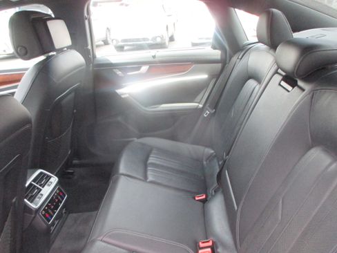 Used 2019 Audi A6 55 TFSI Premium Plus Sedan 4D AWD/4WD image 12