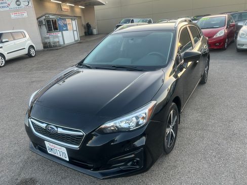 Used 2019 Subaru Impreza 2.0i Premium Hatchback AWD/4WD image 4