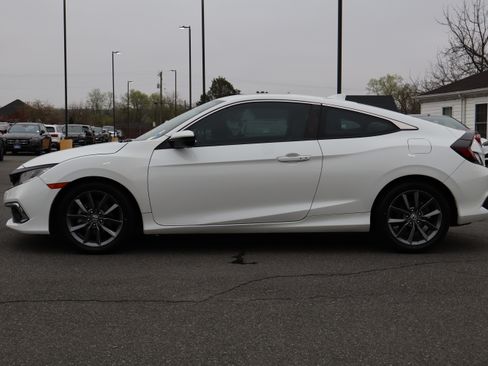 Used 2019 Honda Civic EX image 4