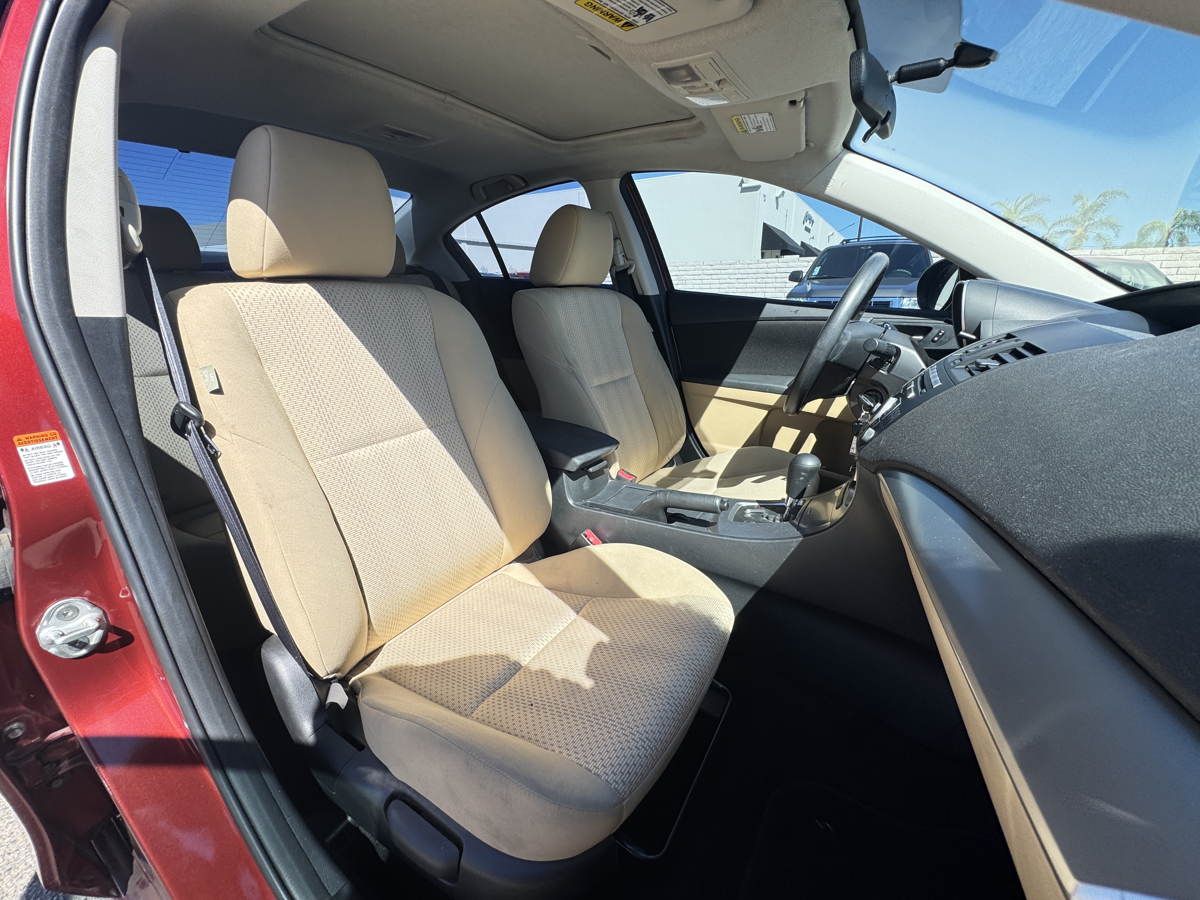 Used 2010 MAZDA MAZDA3 i Touring Sedan FWD image 17