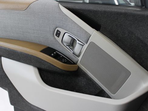 Used 2017 BMW i3 image 22