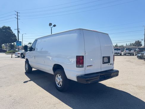 Used 2010 Ford E-250 and Econoline 250 UNAVAIL RWD image 5