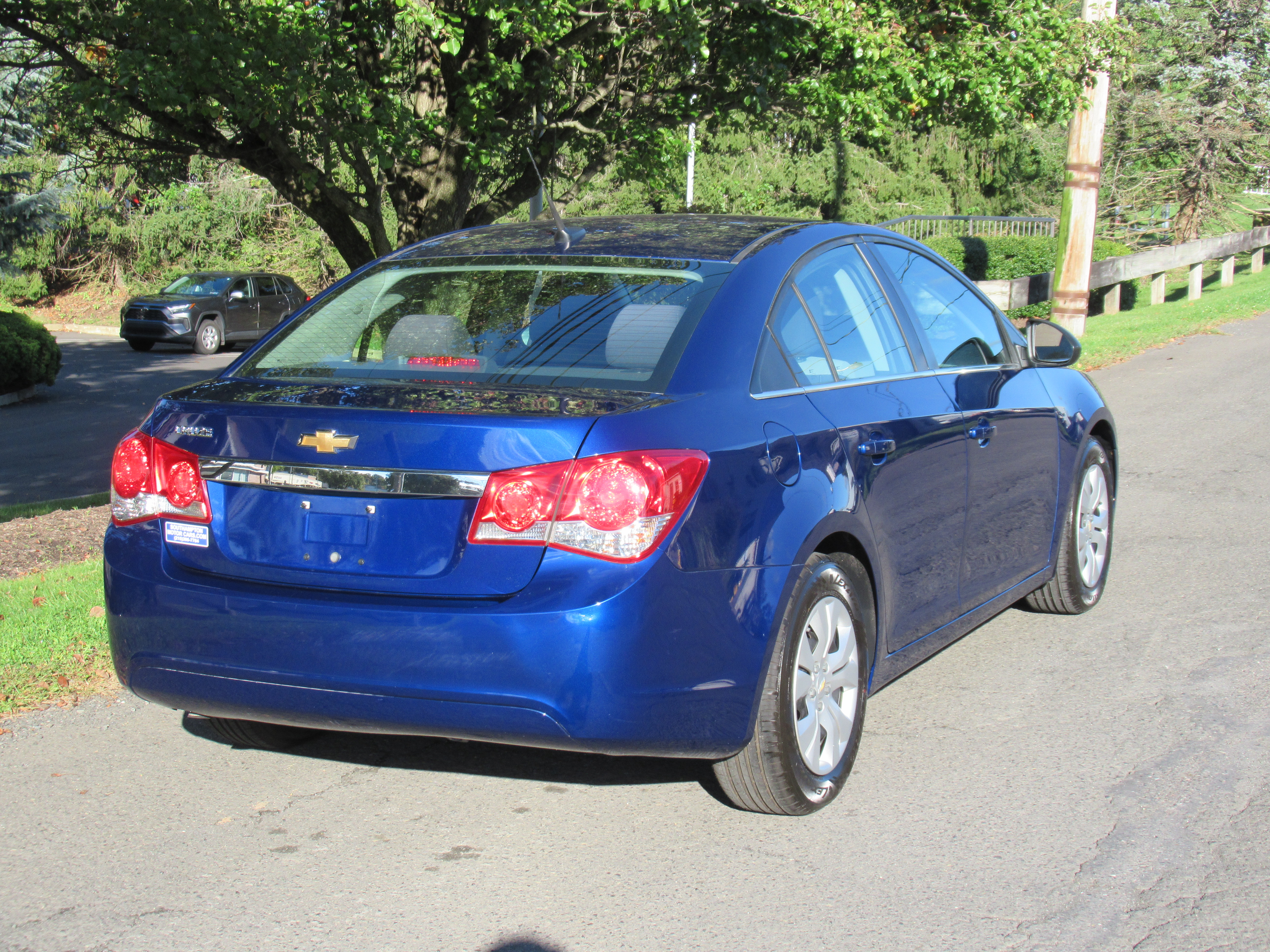 Used 2012 Chevrolet Cruze LS FWD image 7