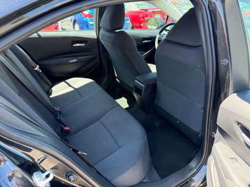 Used 2020 Toyota Corolla LE Sedan FWD image 14