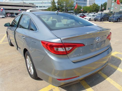 Used 2015 Hyundai Sonata SE image 5