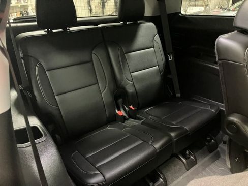 Used 2020 GMC Acadia SLT image 29